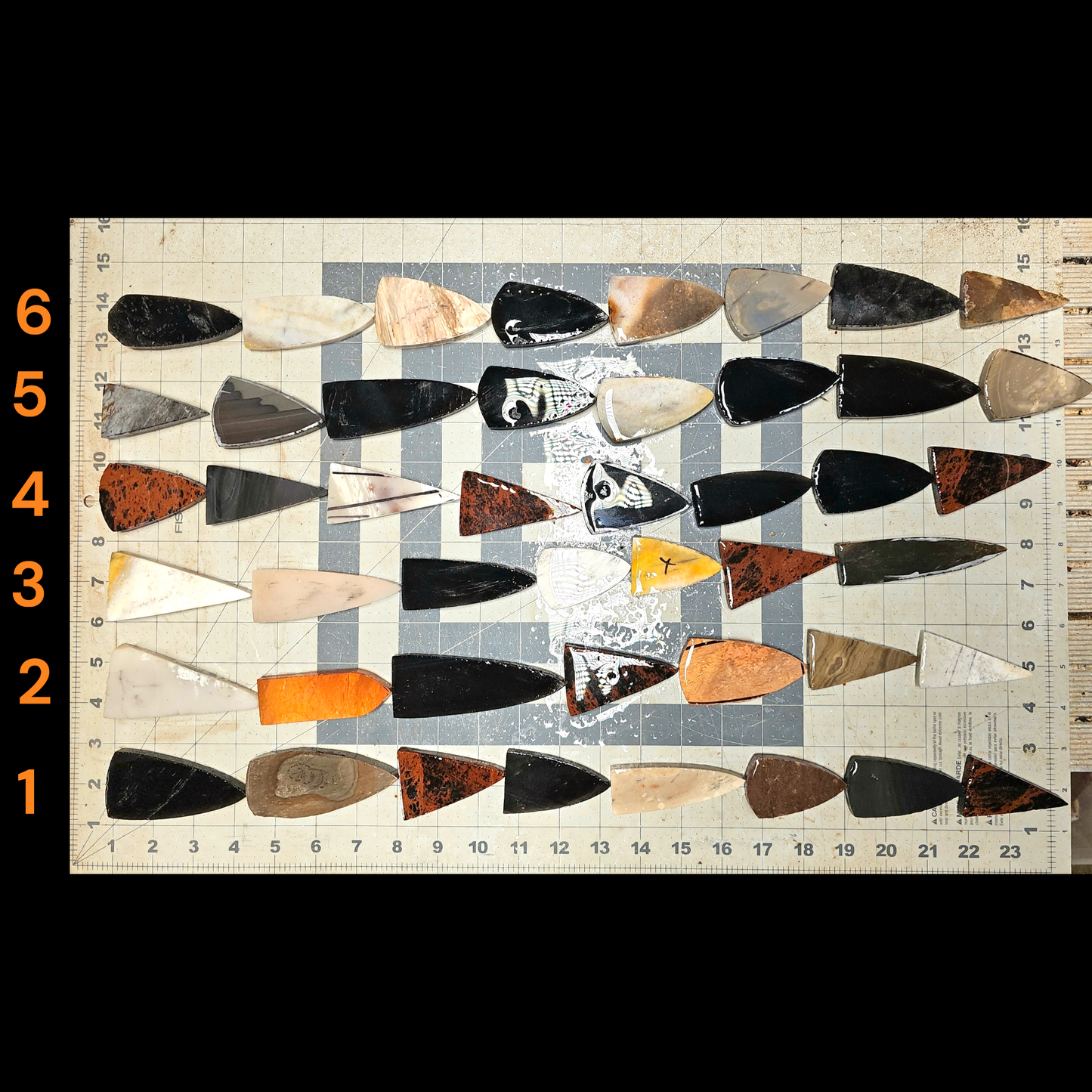 Page 1 Arrowhead Preforms, Mixed Material Performs,Flintknapping Slabs.