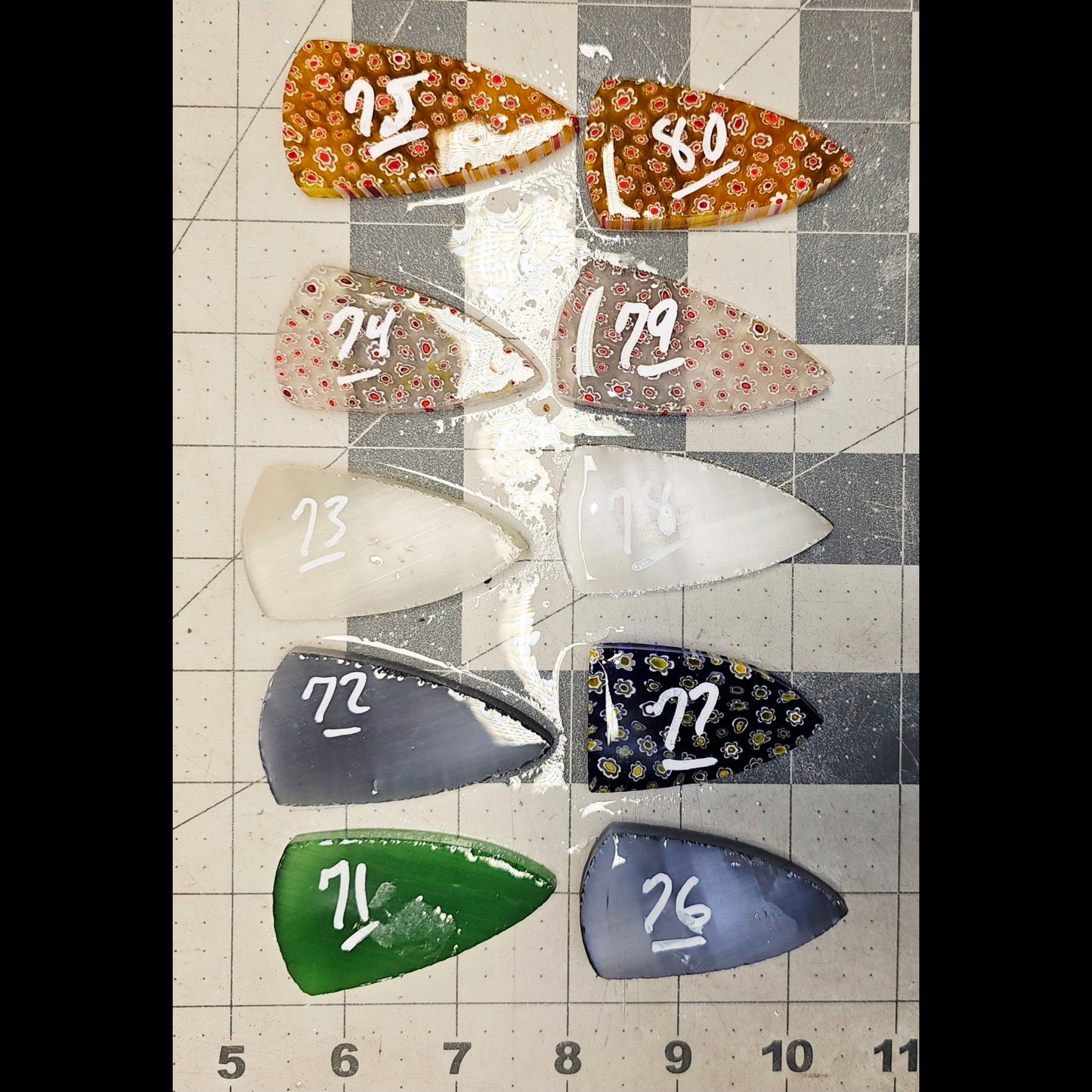 Page 8 Pendant / Arrowhead Preforms, Flintknapping Slabs.