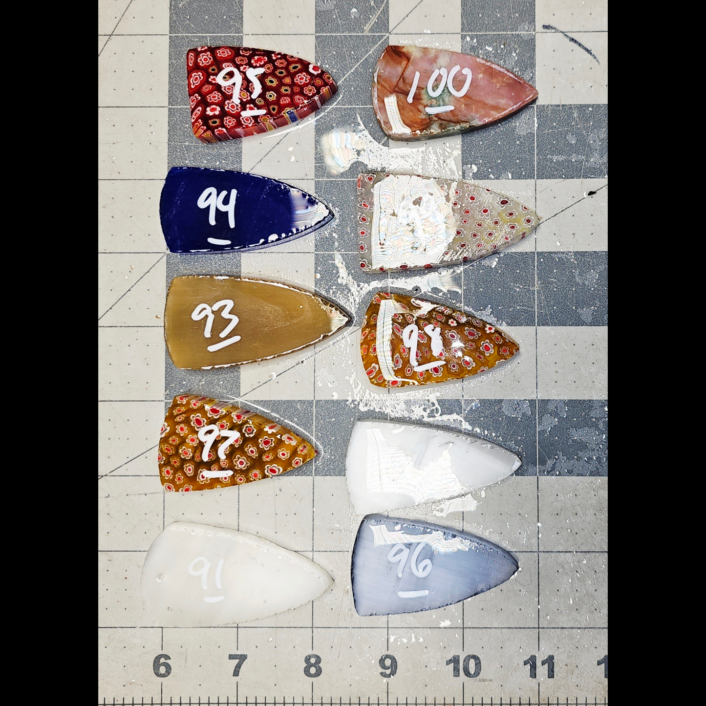 Page 10 Pendant / Arrowhead Preforms, Flintknapping Slabs.