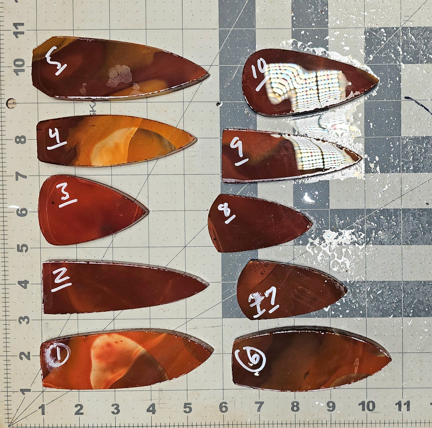Page 1 Mookite Preforms, Flintknapping Slabs.