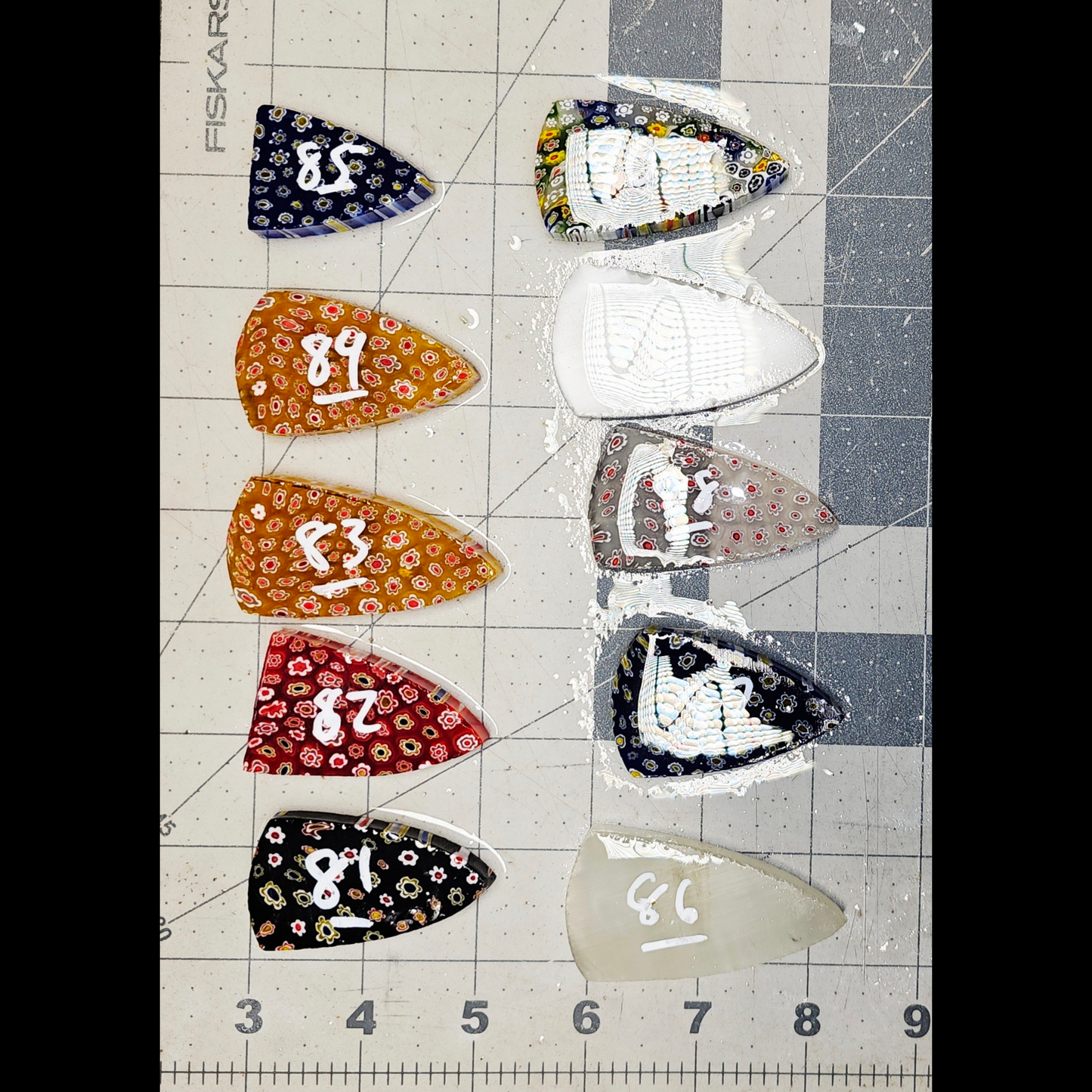 Page 9 Pendant / Arrowhead Preforms, Flintknapping Slabs.