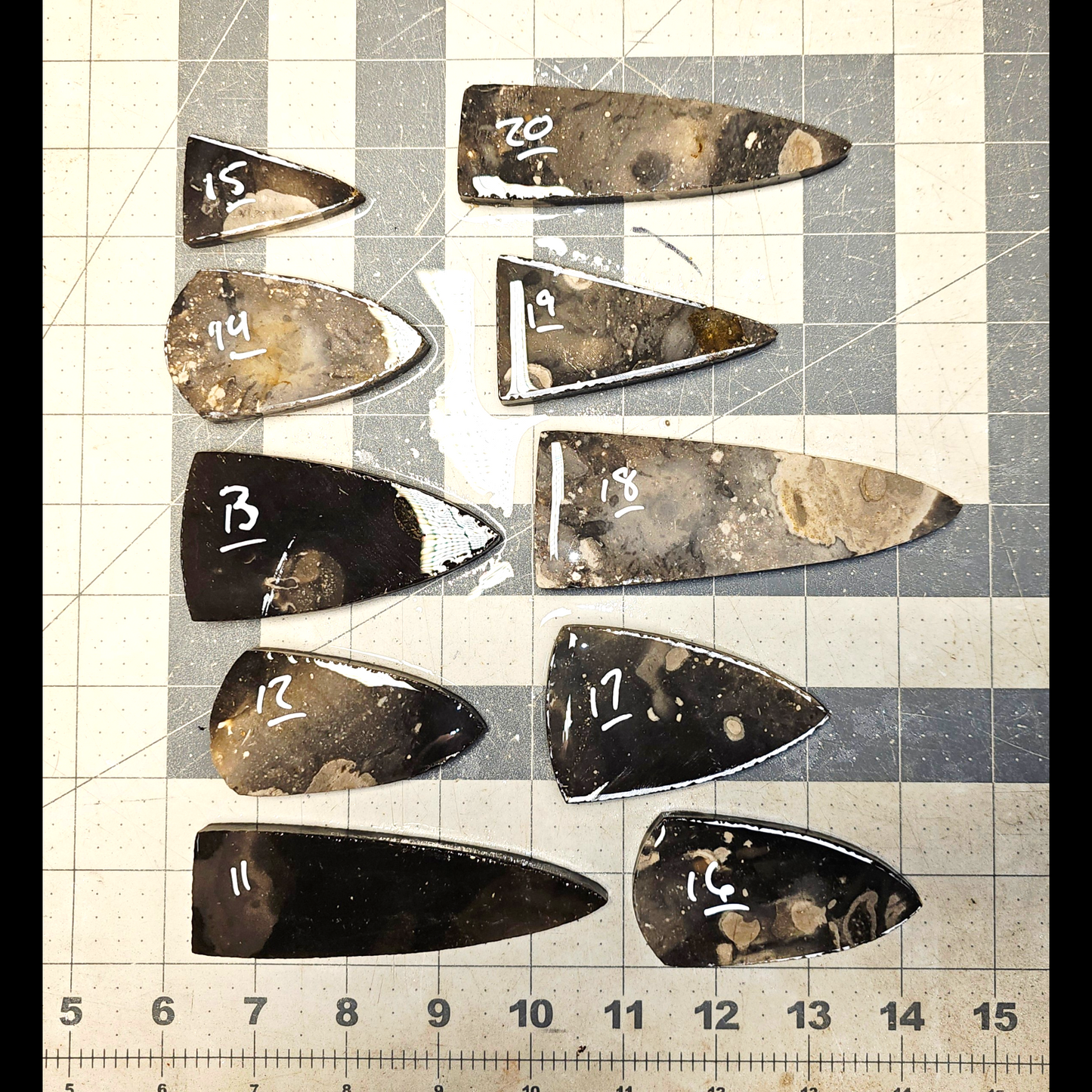 Page 2 English Flint Preforms, Flintknapping Slabs.