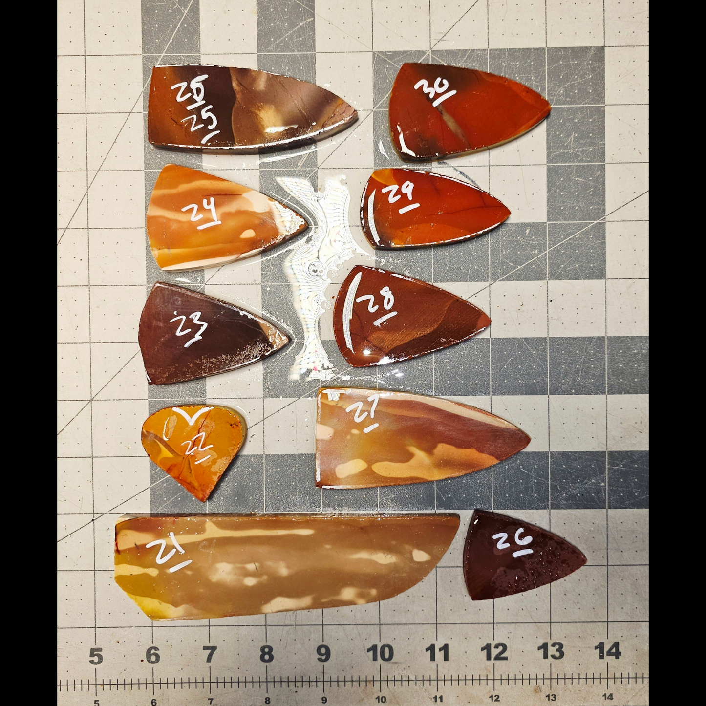 Page 3 Mookite Preforms, Flintknapping Slabs.