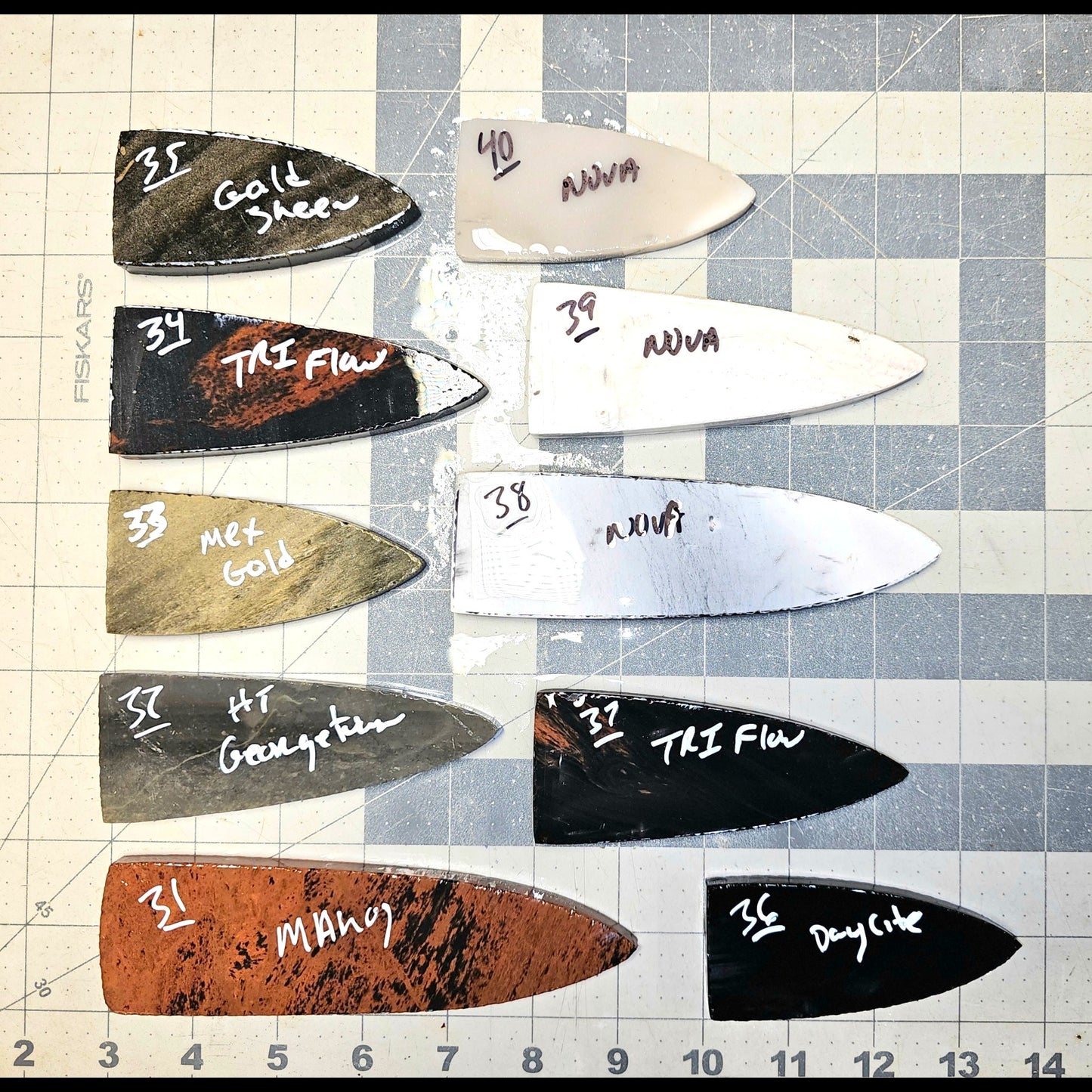 Page 4, Scottsbluff, Hardin, Dagger, Holland Performs,Flintknapping Slabs.