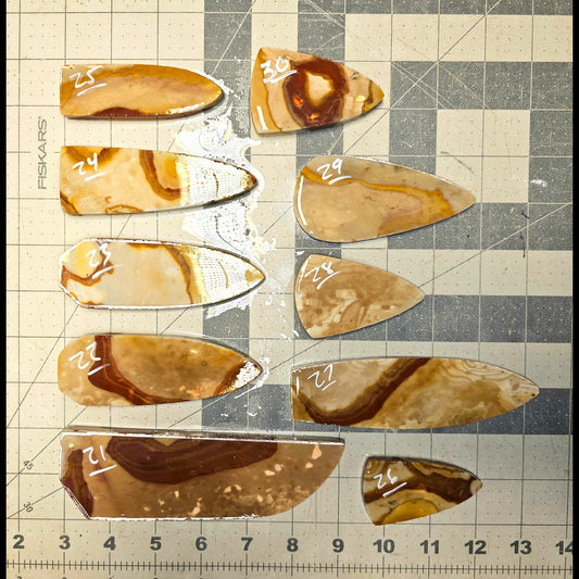 Page 3, Bullseye Agate Preforms,Flintknapping Slabs